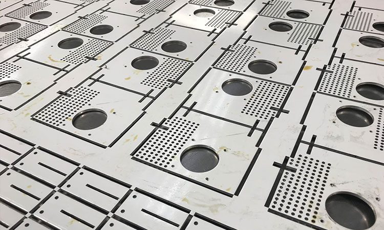 钣金加工中数控冲压与冲压油什么不同呢？-钣金加工珠海机箱机柜拼搏(中国)激光切割拼搏在线登录入口